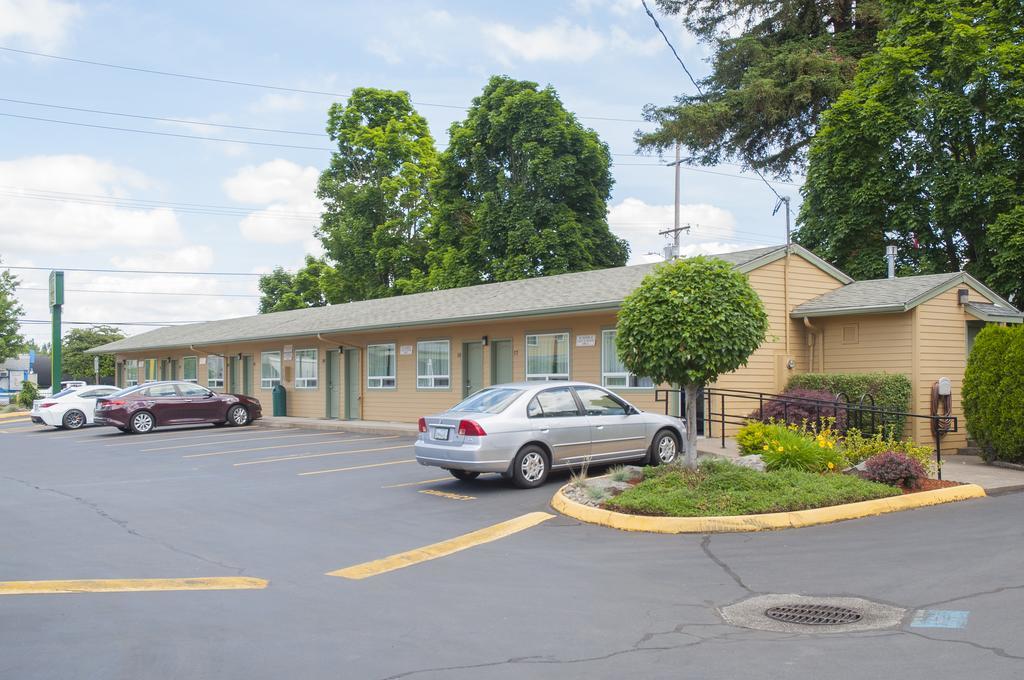 Nordic Inn And Suites Portland Exterior foto